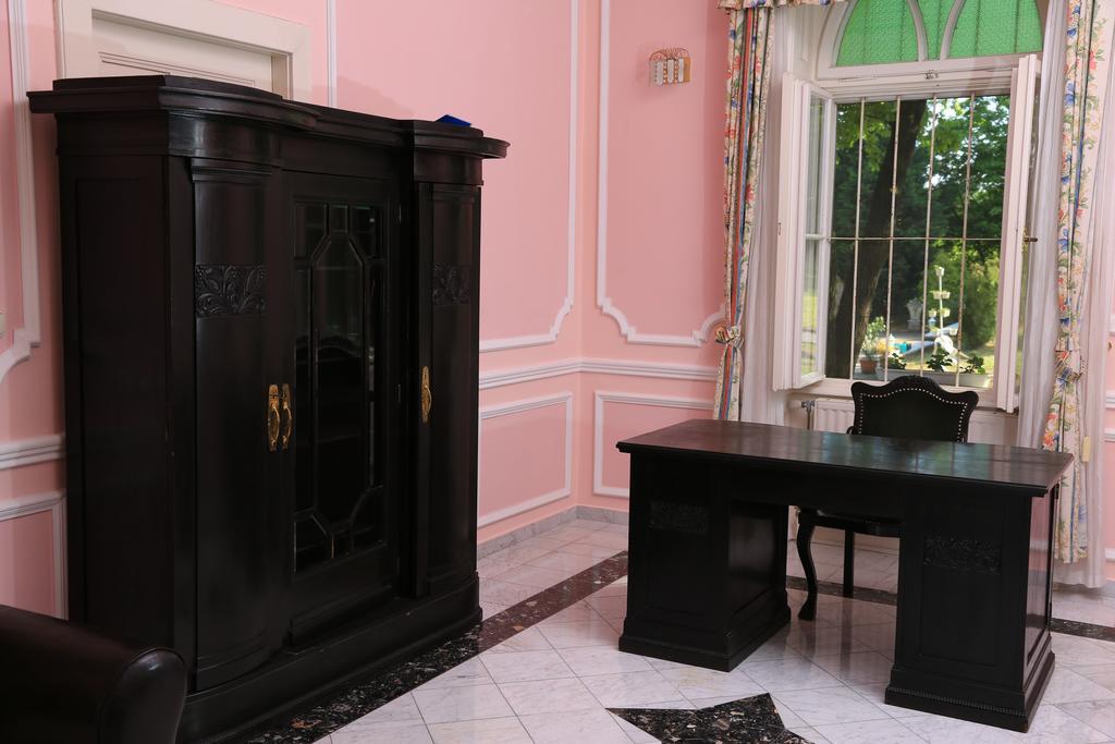 Sir David Balaton Castle Apartmanok Balatonszepezd Extérieur photo